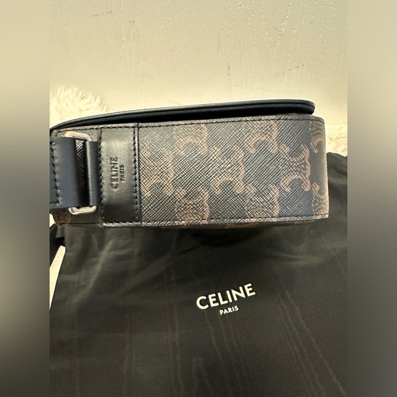 ✨Celine Paris Crossbody ✨ - Picture 3 of 15